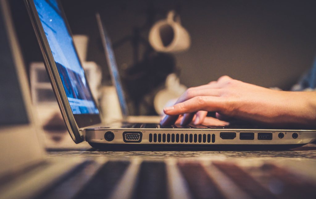e-mailing